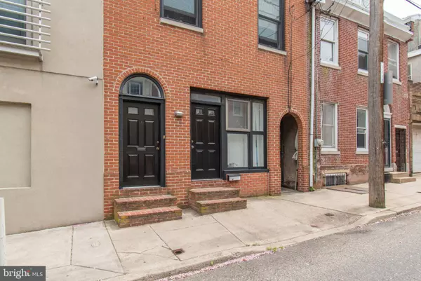 Philadelphia, PA 19123,909 N AMERICAN ST #1