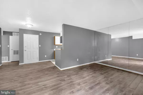 Temple Hills, MD 20748,3011 SOUTHERN AVE #14