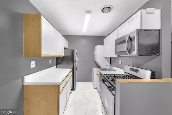 Temple Hills, MD 20748,3011 SOUTHERN AVE #14