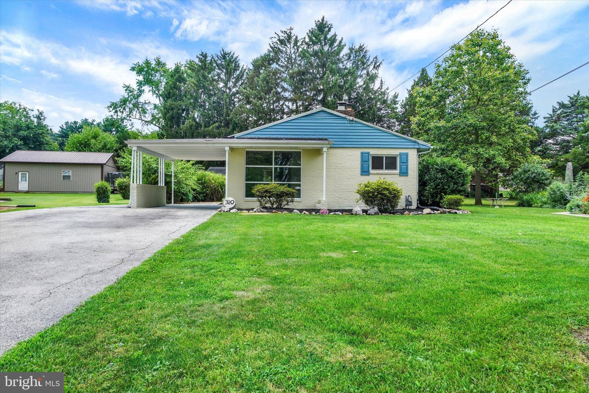 320 GWEN DR, York, PA 17404