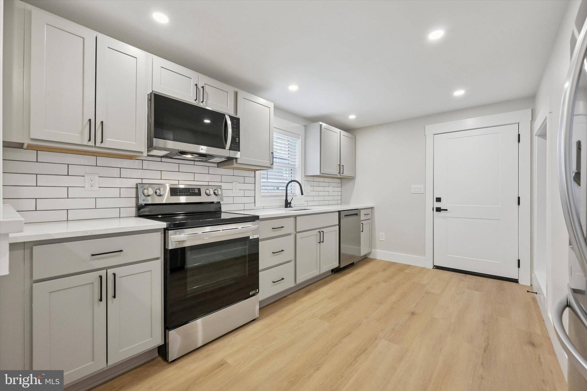 47 S NEW ST #1, Hatboro, PA 19040