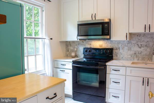 Chevy Chase, MD 20815,3517 CHEVY CHASE LAKE DR
