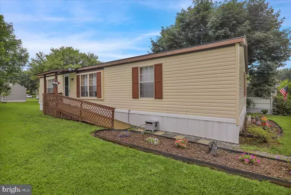 703 1ST STREET EXT, Hamburg, PA 19526