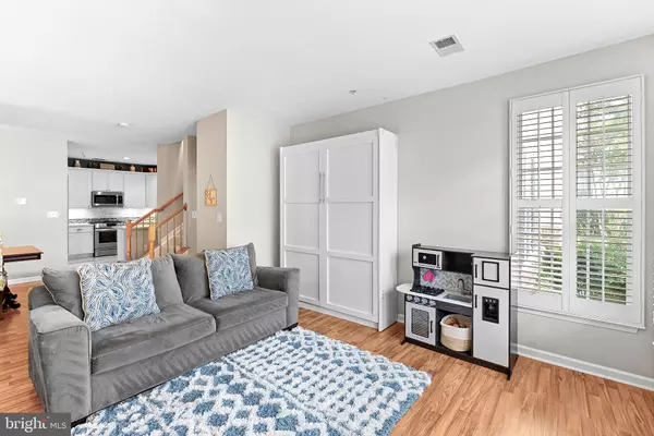 Ashburn, VA 20147,20257 MACGLASHAN TER