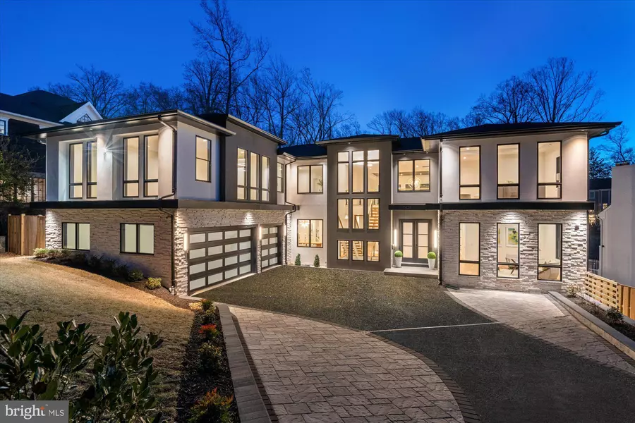 1428 WAGGAMAN CIR, Mclean, VA 22101