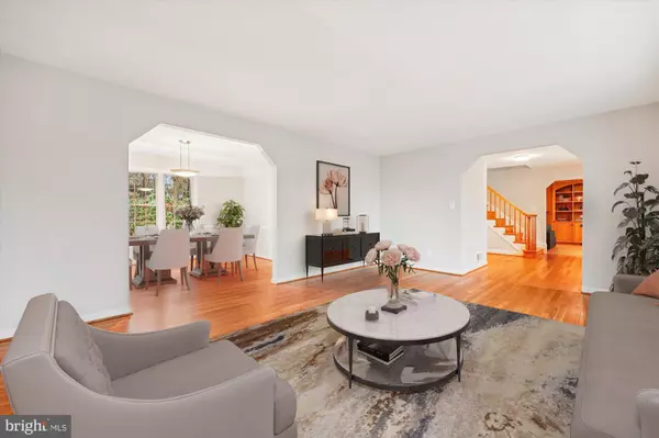 Potomac, MD 20854,8212 KILLEAN WAY