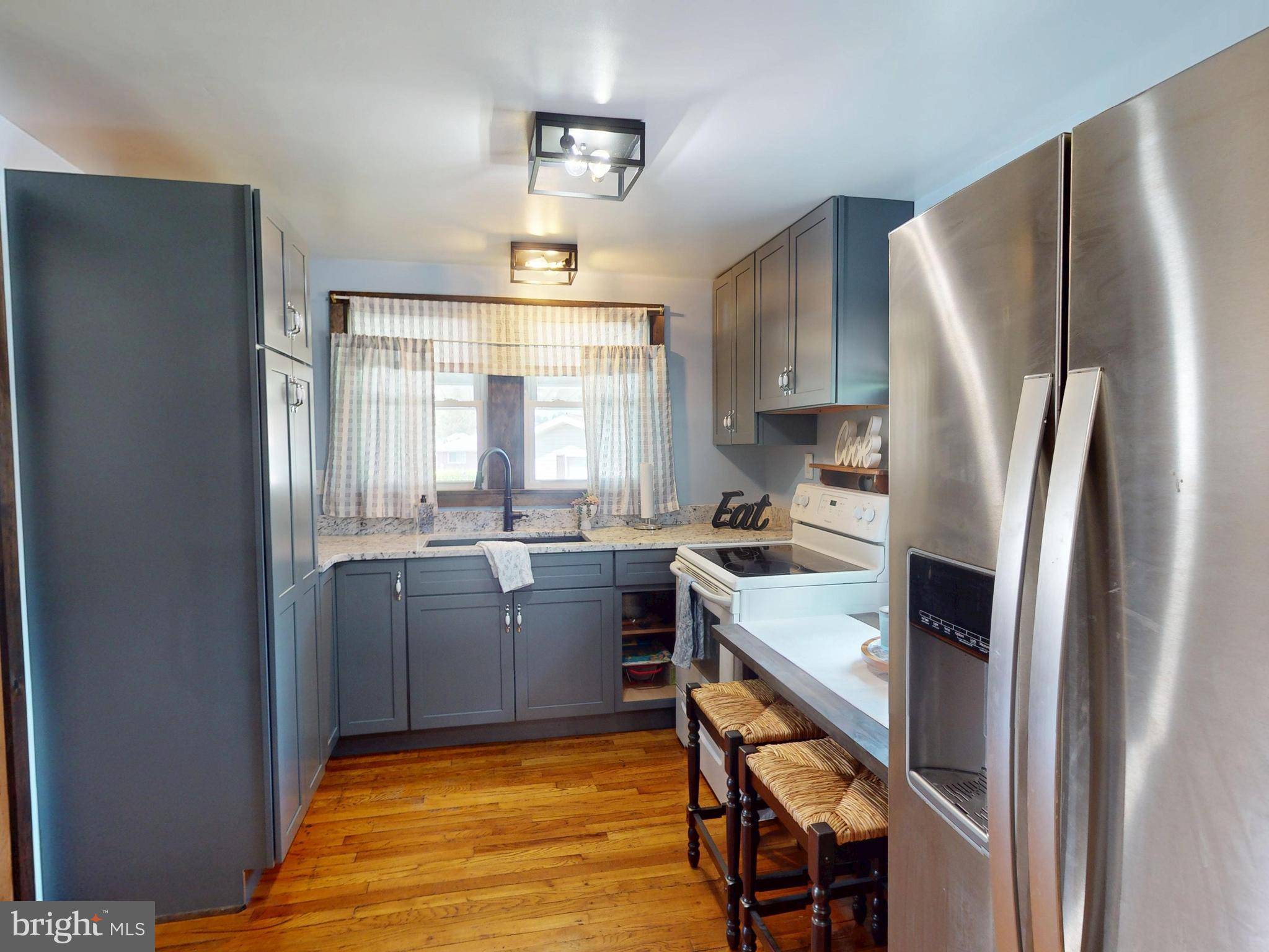 Pleasant Gap, PA 16823,105 OAK ST