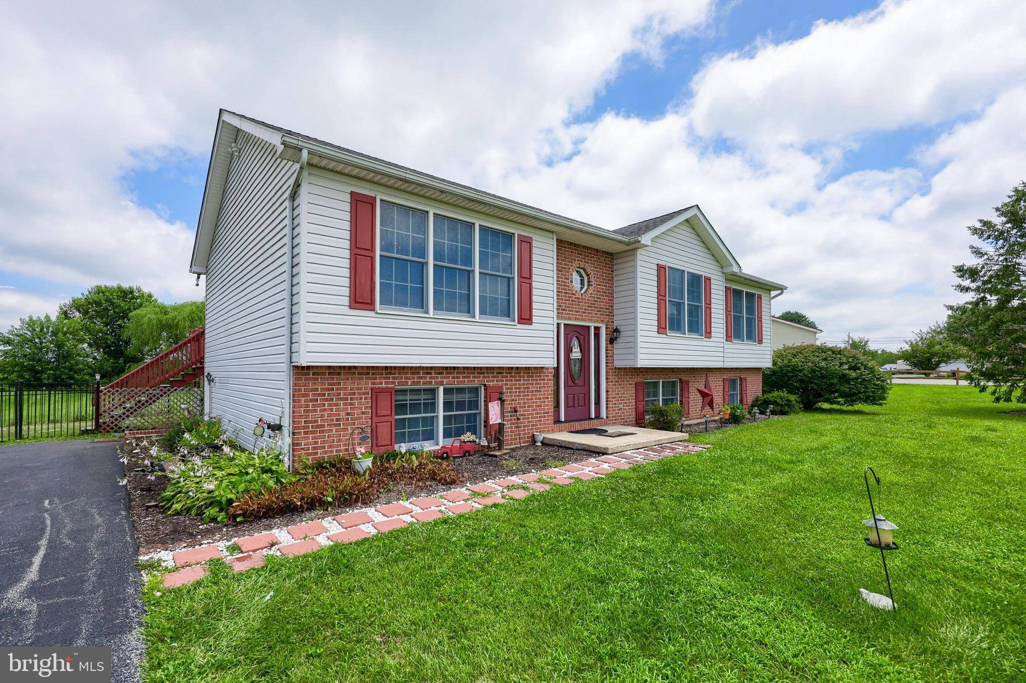 Wrightsville, PA 17368,15 HAKES HOLLOW RD