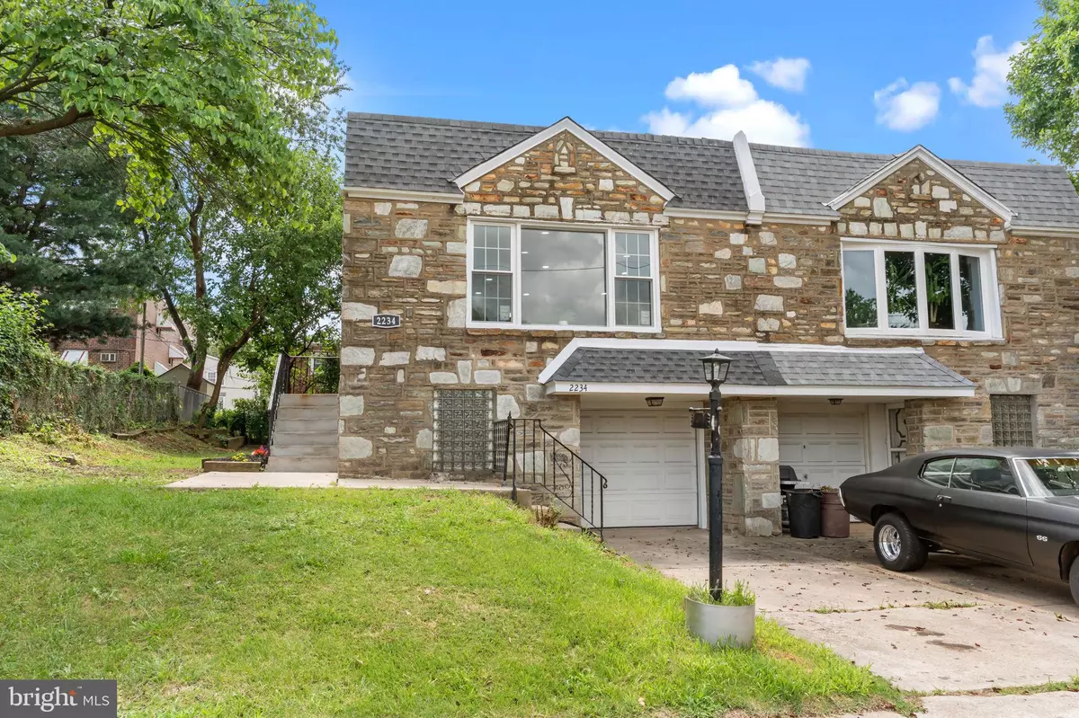 Philadelphia, PA 19152,2234 LANSING ST