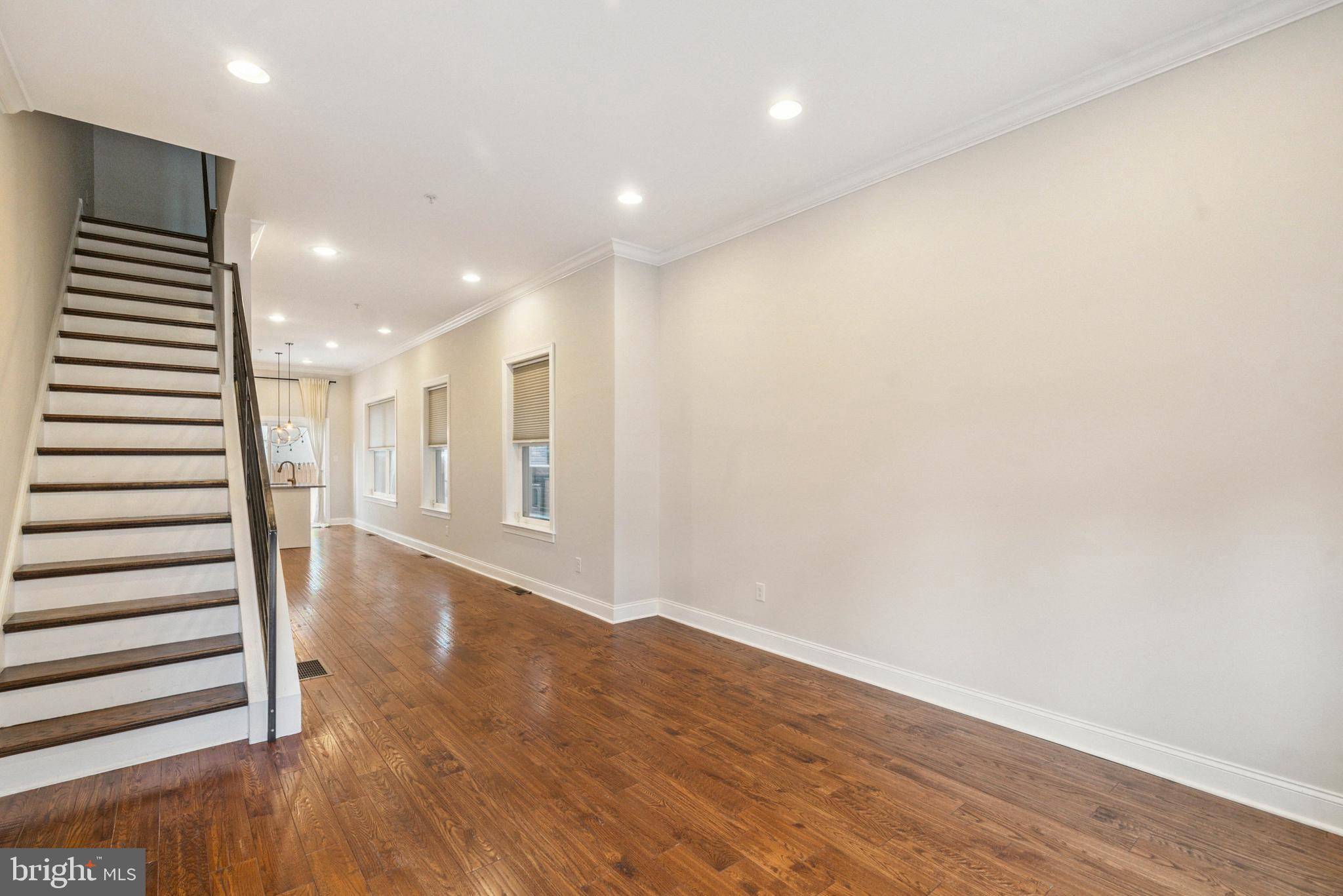 Philadelphia, PA 19125,719 E THOMPSON ST