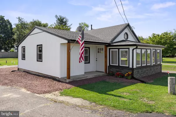 Pemberton, NJ 08068,13 VINCENTOWN RD