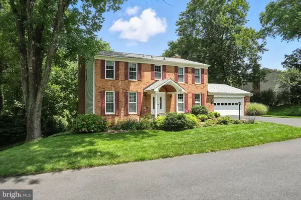 6018 LINCOLNWOOD CT, Burke, VA 22015