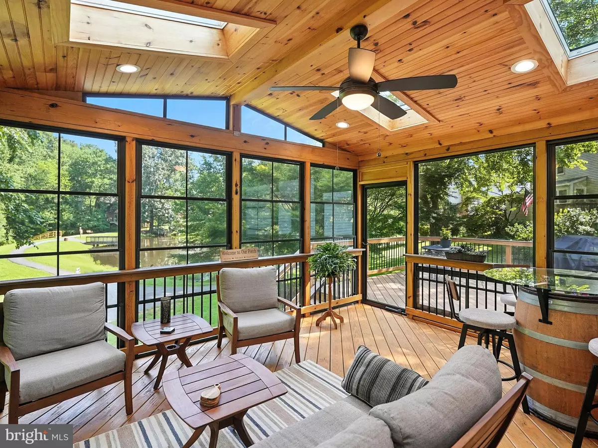 Burke, VA 22015,6018 LINCOLNWOOD CT