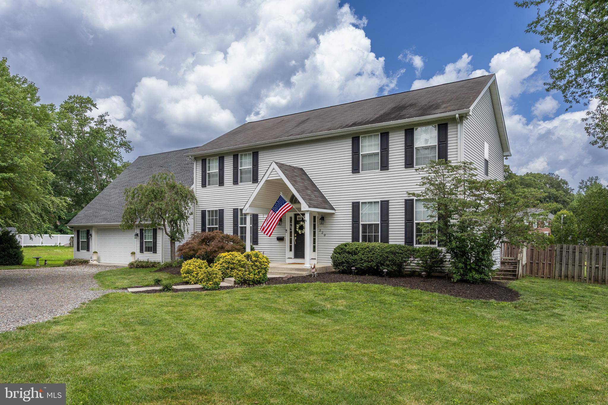 220 PEARLCROFT RD, Cherry Hill, NJ 08034