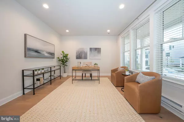 Newtown Square, PA 19073,303 W SQUIRE DR