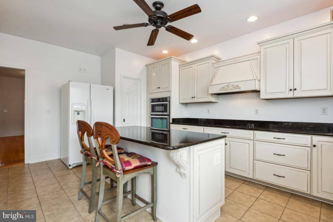 Waldorf, MD 20601,13185 JESSIES PL