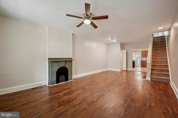 Philadelphia, PA 19128,249 LAURISTON ST