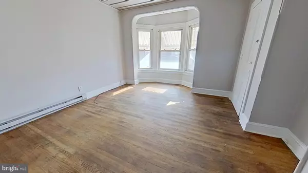 York, PA 17403,511 E PHILADELPHIA ST #2