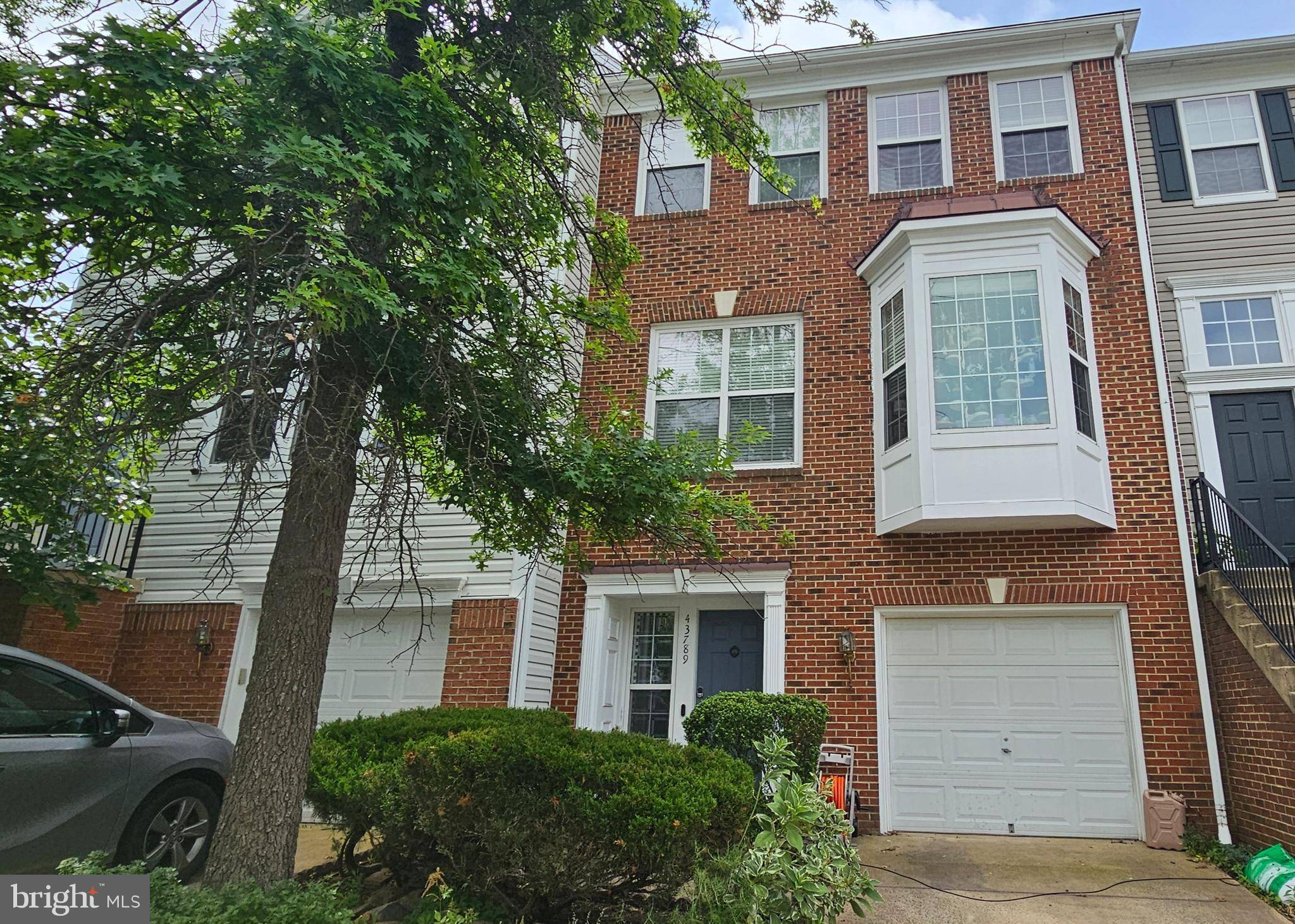 43789 VIRGINIA MANOR TER, Ashburn, VA 20148