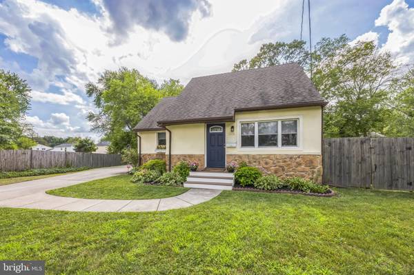 1515 BEVERLY TER, Cherry Hill, NJ 08003
