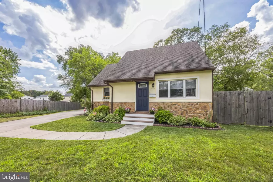 1515 BEVERLY TER, Cherry Hill, NJ 08003