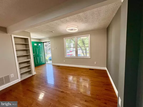 Alexandria, VA 22315,5213 PLEASURE COVE CT