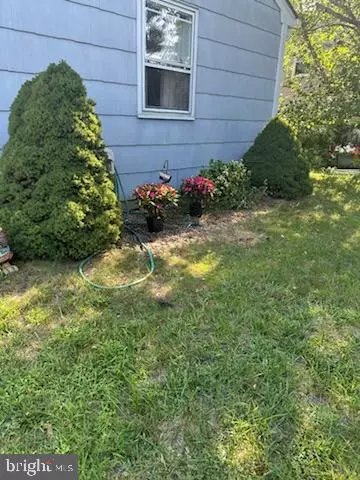 Lanoka Harbor, NJ 08734,119 DRIFTWOOD LN