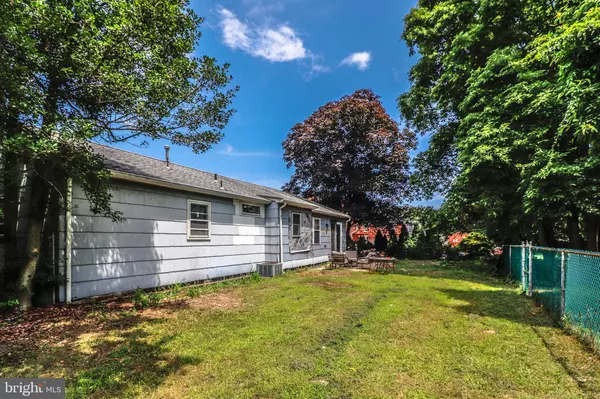 Lanoka Harbor, NJ 08734,119 DRIFTWOOD LN