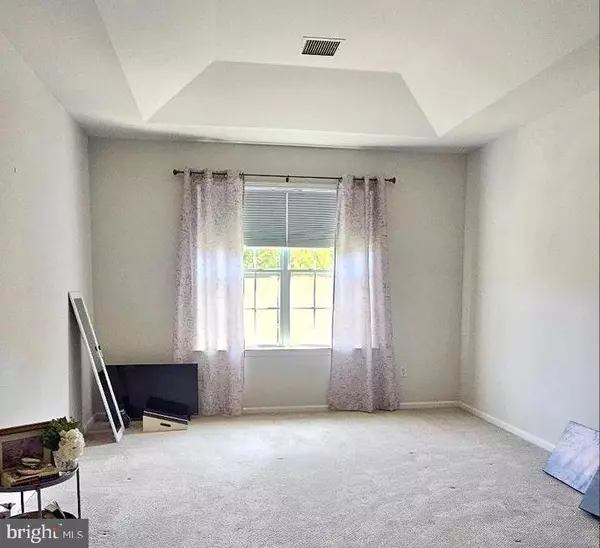 Ewing, NJ 08618,931 TIMBERLAKE DR