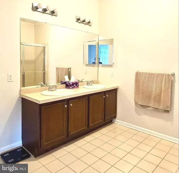Ewing, NJ 08618,931 TIMBERLAKE DR