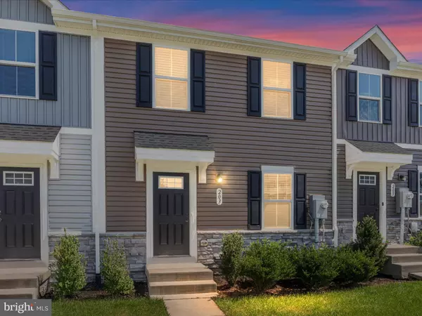 203 WILLIAMS ST, Strasburg, VA 22657