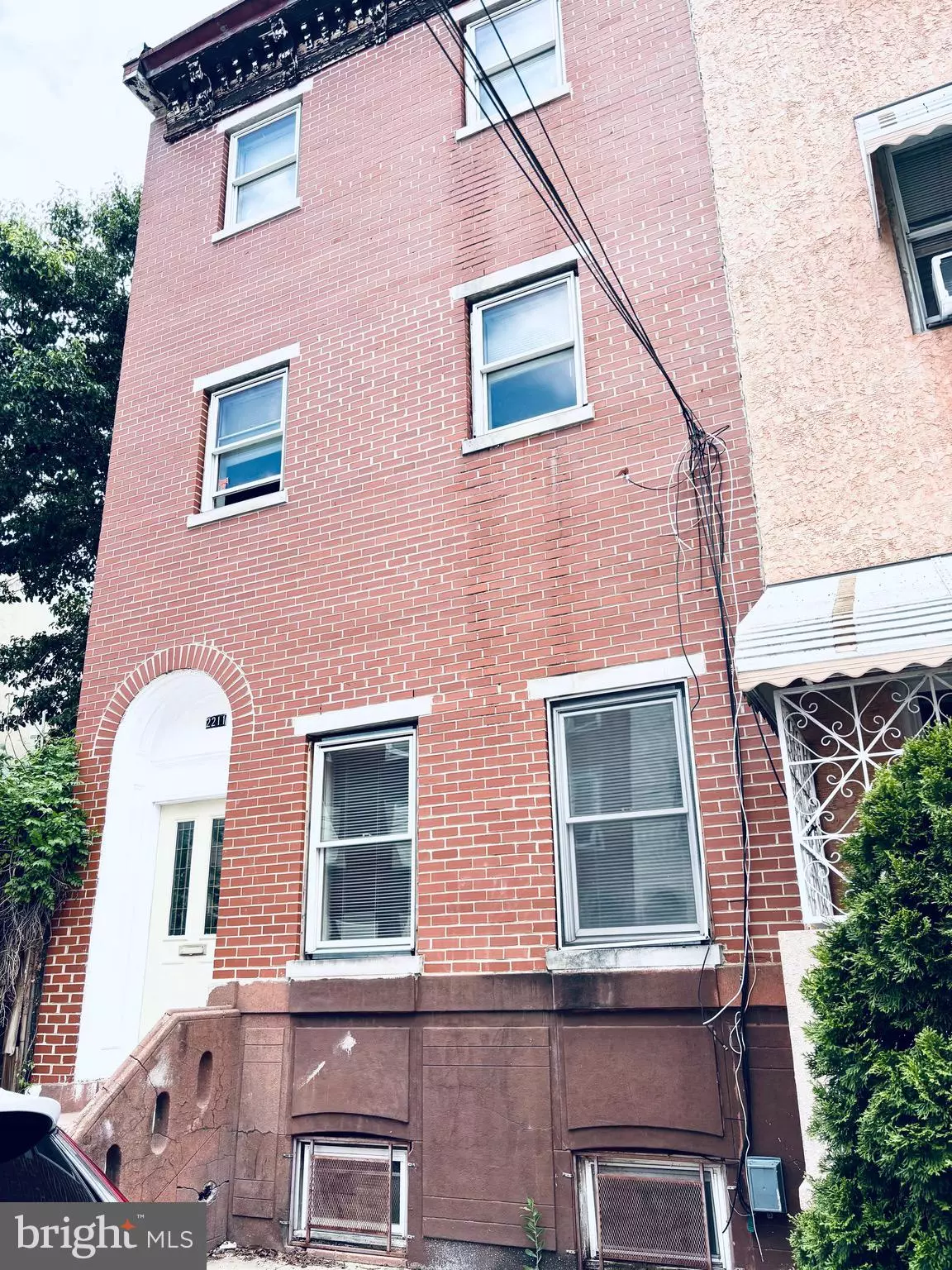 Philadelphia, PA 19133,2211 N HANCOCK ST