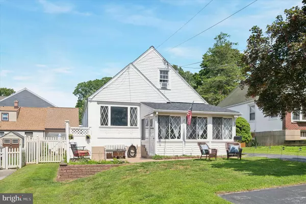 555 GRAND AVE, Havertown, PA 19083
