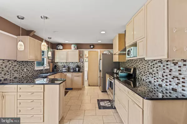 Vineland, NJ 08360,1190 KAY PL