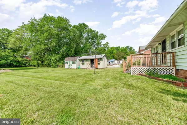 Suitland, MD 20746,5915 CABLE AVE