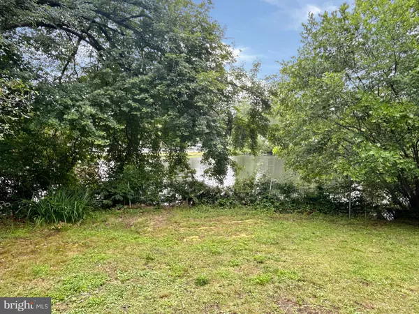 Browns Mills, NJ 08015,55 COLUMBUS AVE