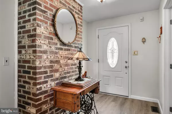 Delran, NJ 08075,121 DORADO DR