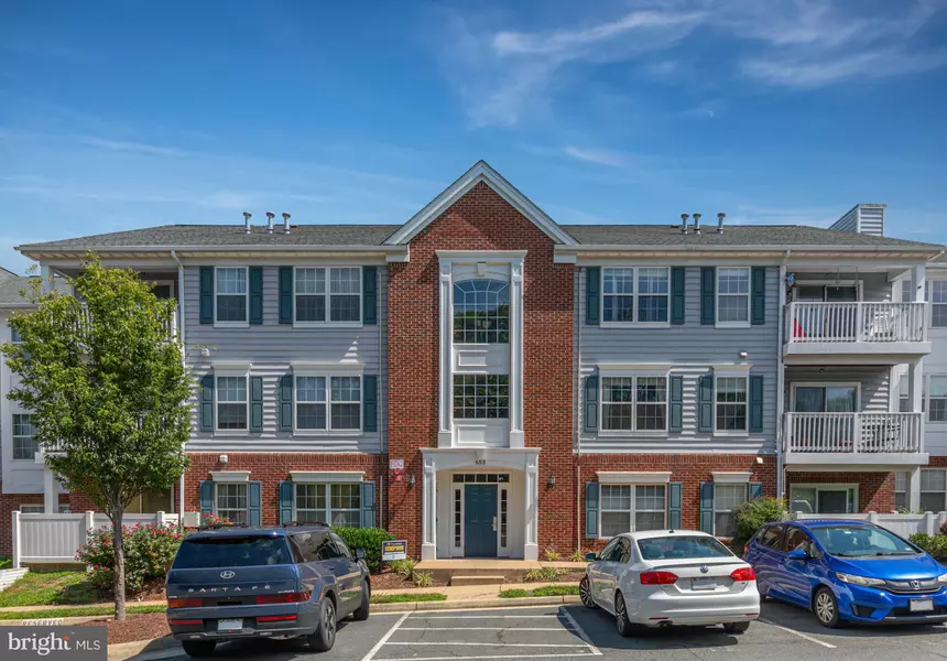 653 CONSTELLATION SQ SE #J, Leesburg, VA 20175
