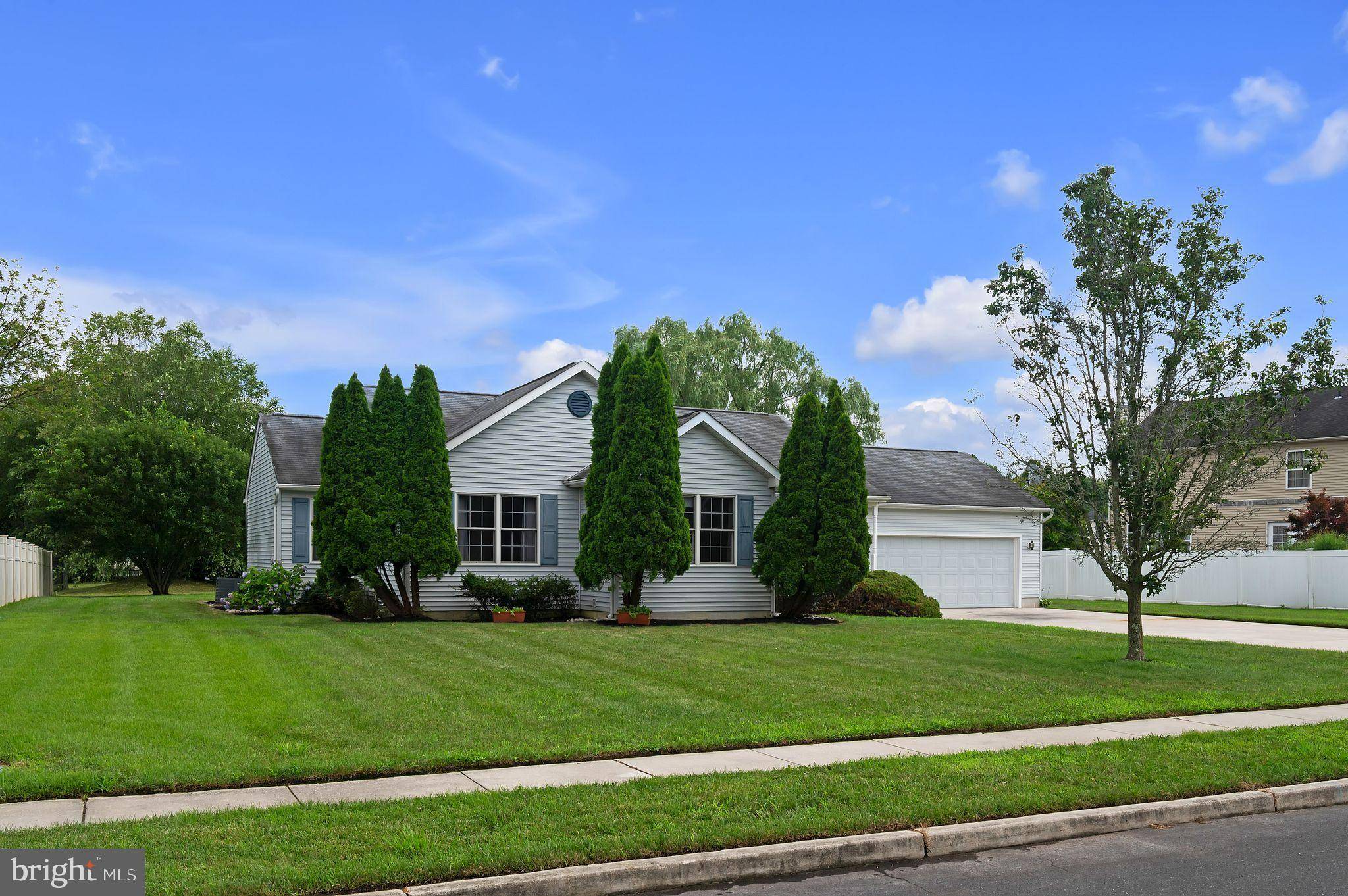 2233 MUSTEREL LN, Vineland, NJ 08361