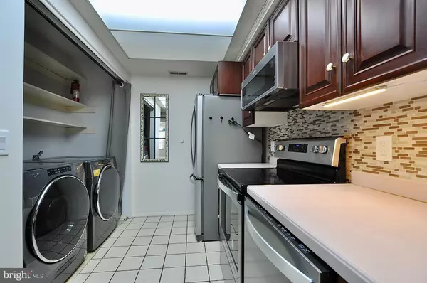 State College, PA 16801,917 HART CIR