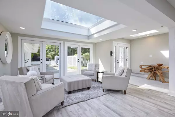 Bethesda, MD 20817,7415 BRADLEY BLVD