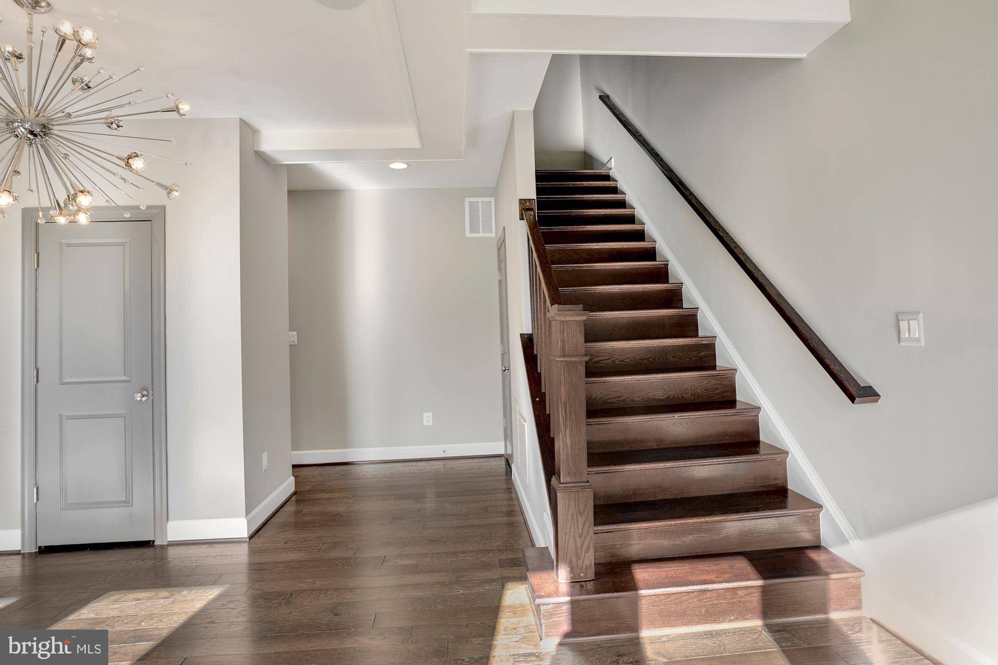 Brambleton, VA 20148,23110 LAVALLETTE SQ