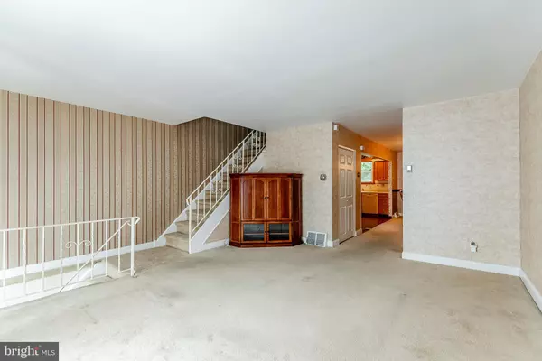 Philadelphia, PA 19136,2858 TREMONT ST