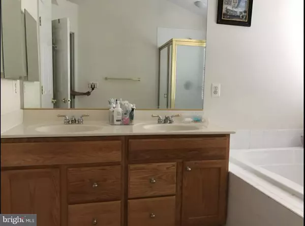 Herndon, VA 20171,2627 TARLETON CORNER DR