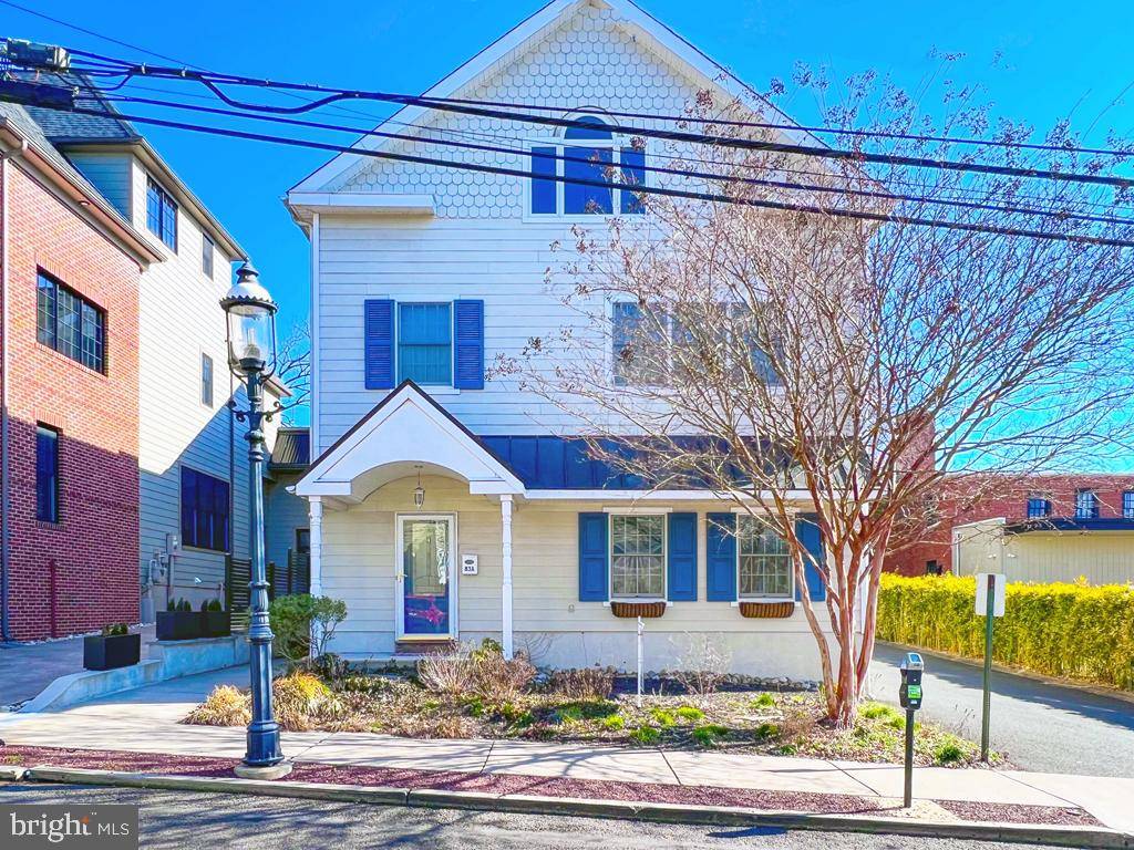 Doylestown, PA 18901,83 S HAMILTON ST