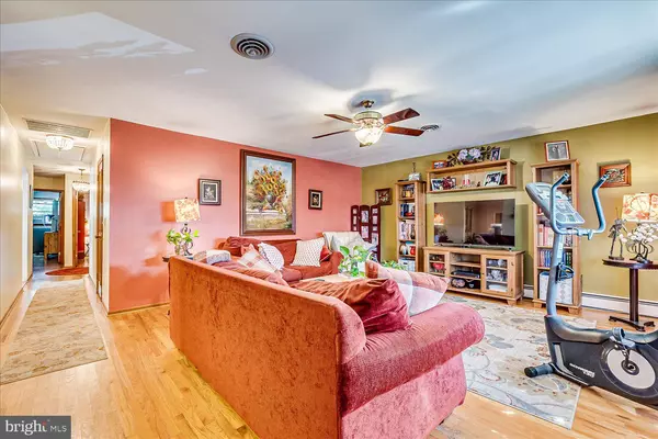 Linden, NJ 07036,606 KNOPF ST