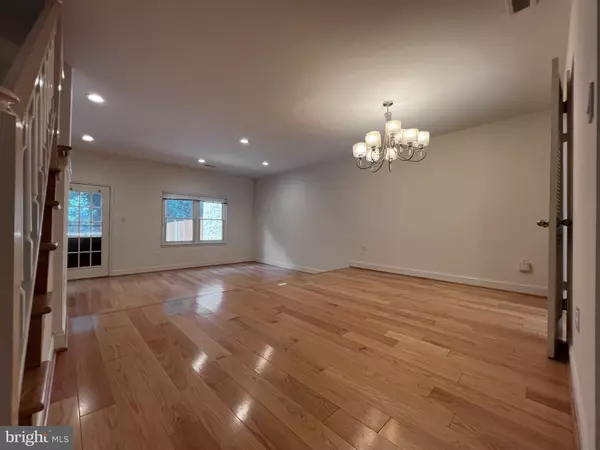 Rockville, MD 20854,7537 CODDLE HARBOR LANE