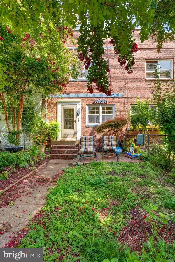 Alexandria, VA 22314,735 BERNARD ST