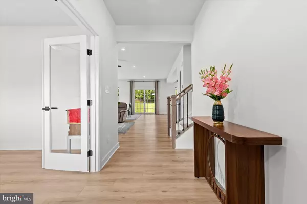 Camp Hill, PA 17011,323 KELSO DR