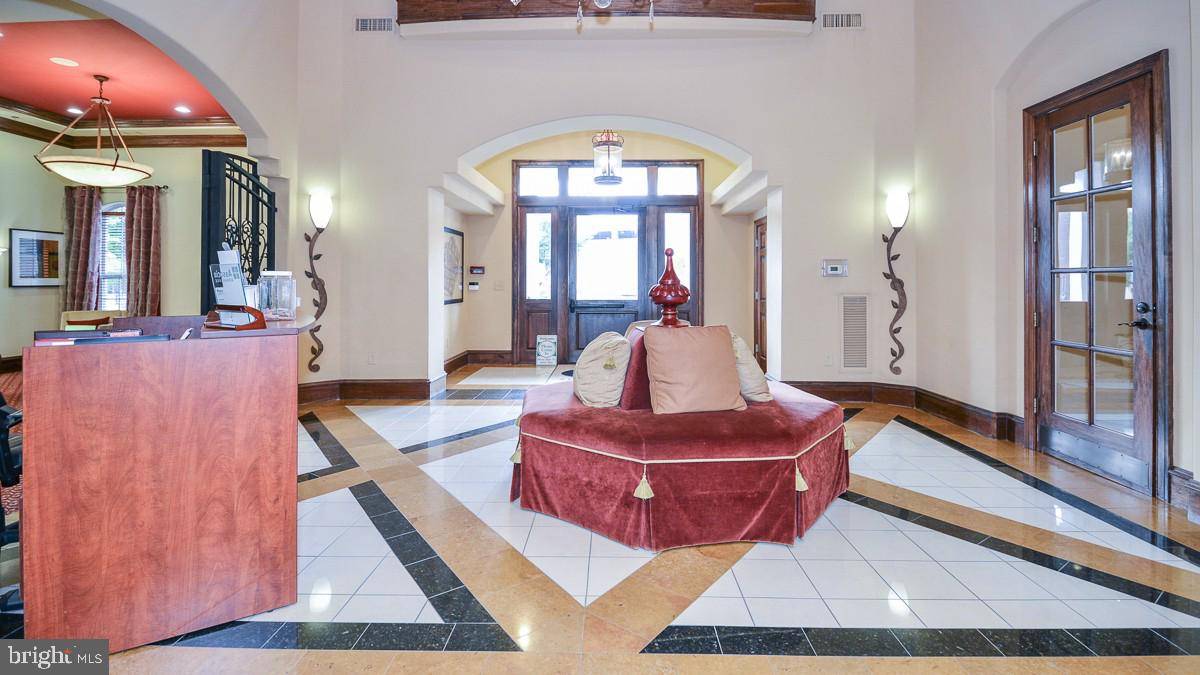 Herndon, VA 20171,12953 CENTRE PARK CIR #222